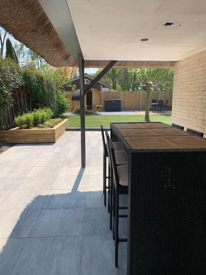 Liv Residence Holiday Home With Sauna & Fireplace 埃尔默洛 外观 照片