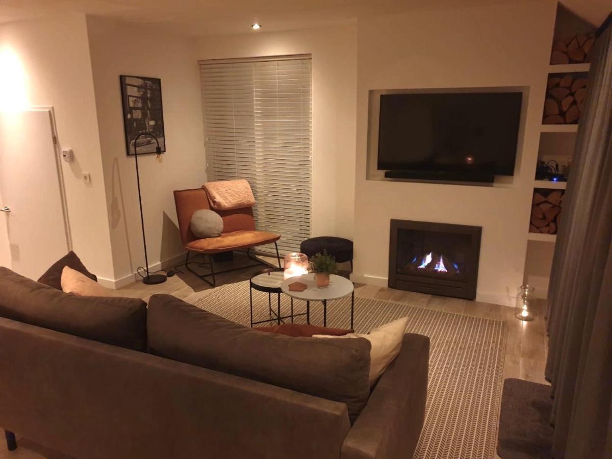 Liv Residence Holiday Home With Sauna & Fireplace 埃尔默洛 外观 照片