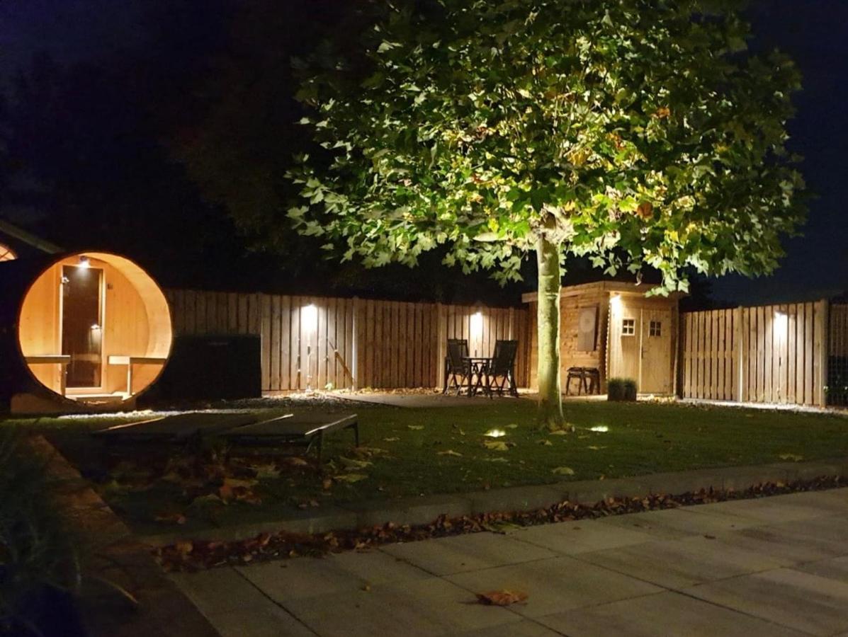 Liv Residence Holiday Home With Sauna & Fireplace 埃尔默洛 外观 照片