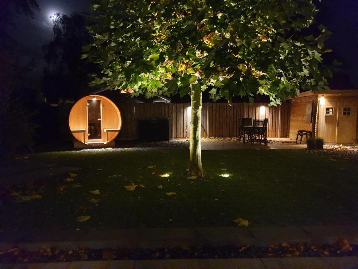 Liv Residence Holiday Home With Sauna & Fireplace 埃尔默洛 外观 照片