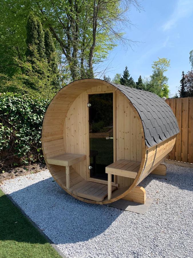 Liv Residence Holiday Home With Sauna & Fireplace 埃尔默洛 外观 照片
